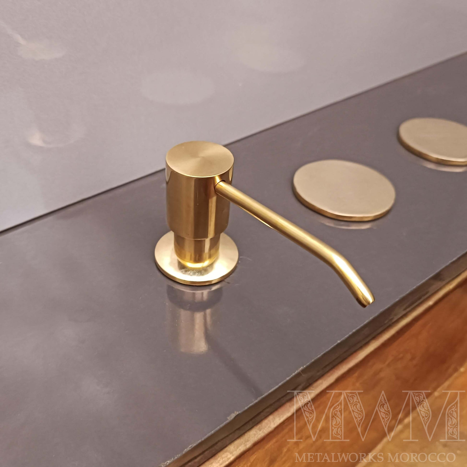 Polished Brass Countertop Soap Dispenser Built-In