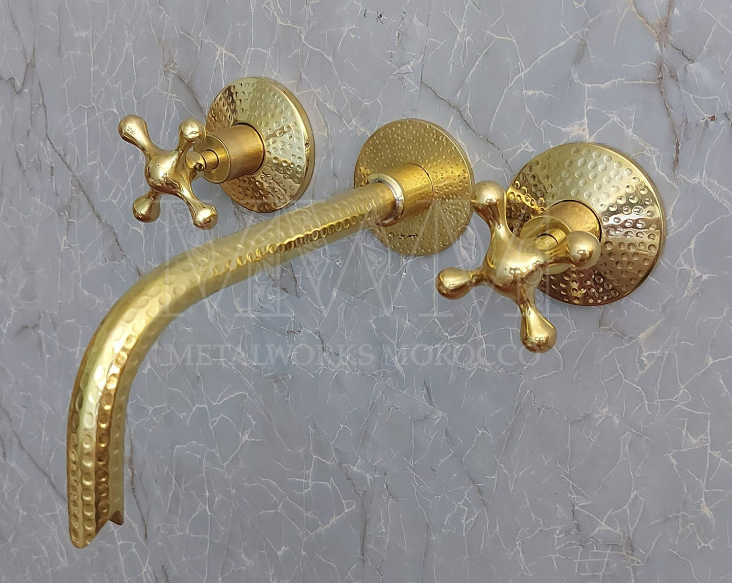 Brass Hammered Wall Mounted Bathroom Faucet With Curved Spout